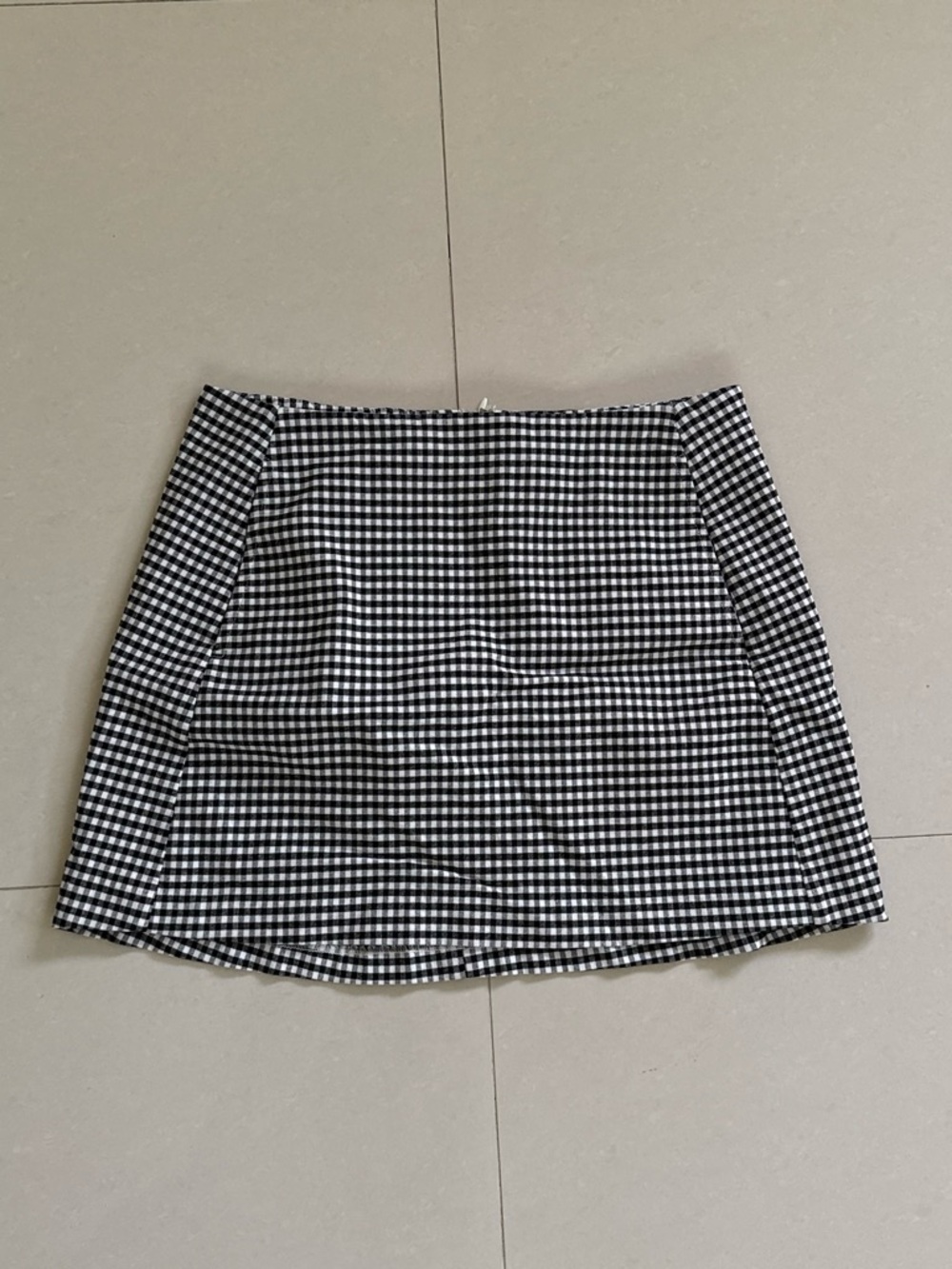 Urban Outfitters Black and White Gingham Mini Skirt